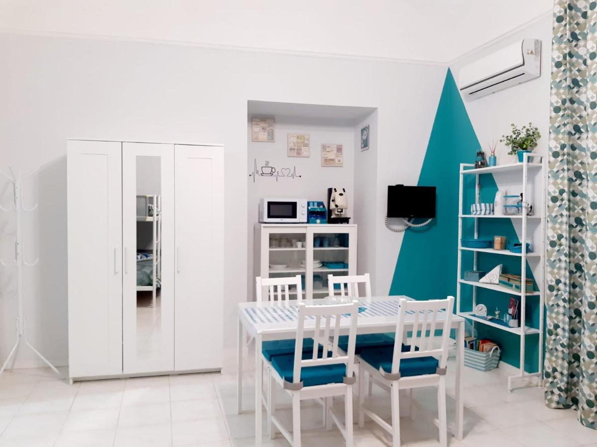 Dory'S Room Camera Nel Cuore Di Napoli Nápoles Exterior foto
